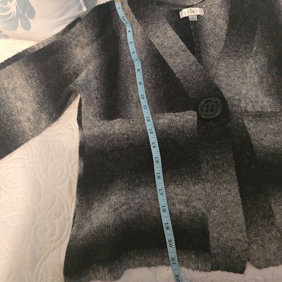 Vintage Studio Works Cardigan Sweater M Black Gray Ombre Stripe Knit Button VNec - Picture 3 of 13
